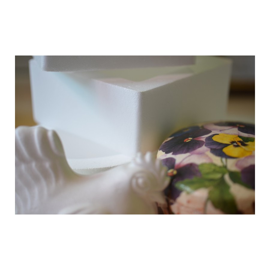 Styrofoam boxes and ornaments